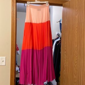 Aakaa long maxi skirt